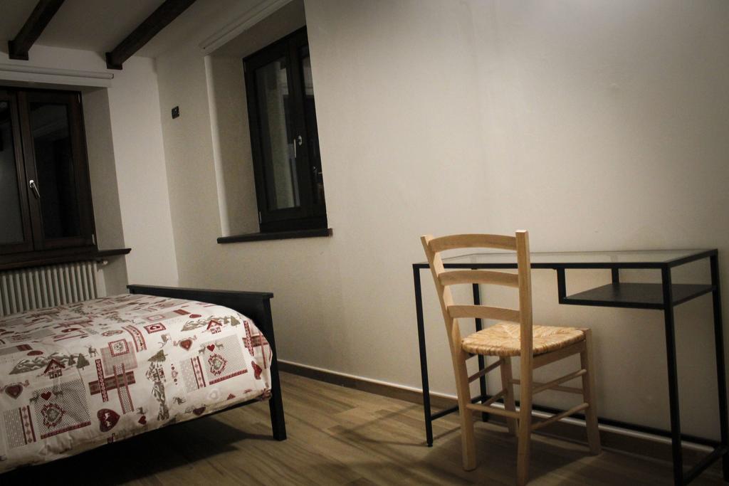 利莫内皮埃蒙特La Casa Dei Gatti住宿加早餐旅馆 客房 照片